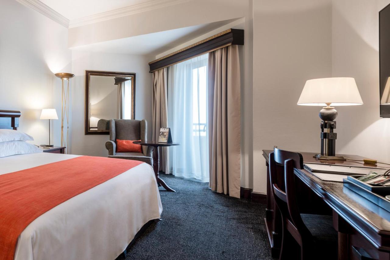 Hotel Alvalade Луанда Екстер'єр фото