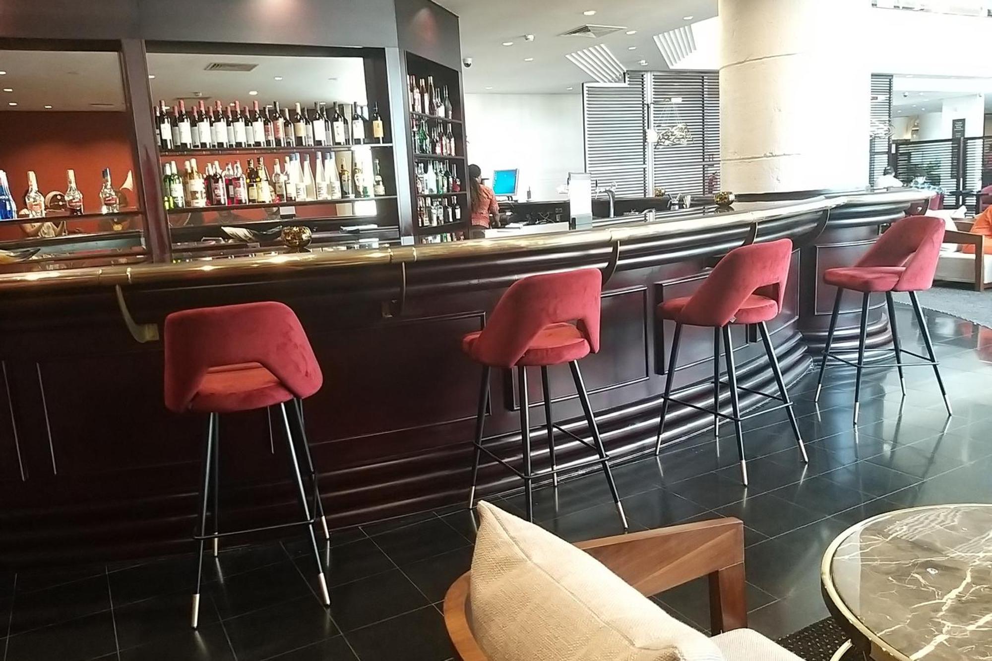 Hotel Alvalade Луанда Екстер'єр фото